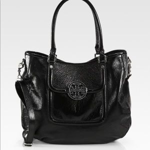 Used AUTHENTIC Tory Burch Amanda crossbody hobo